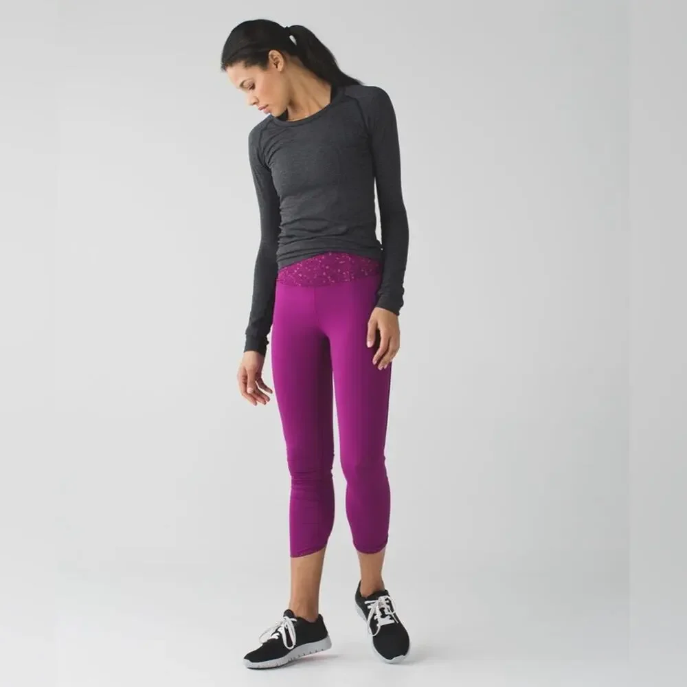 Lululemon Real Quick Tight Regal Plum Size 6‎ Leggings